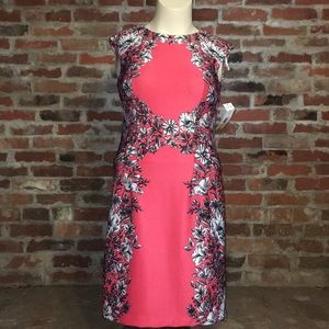 NWT floral sleeveless floral dress 👗